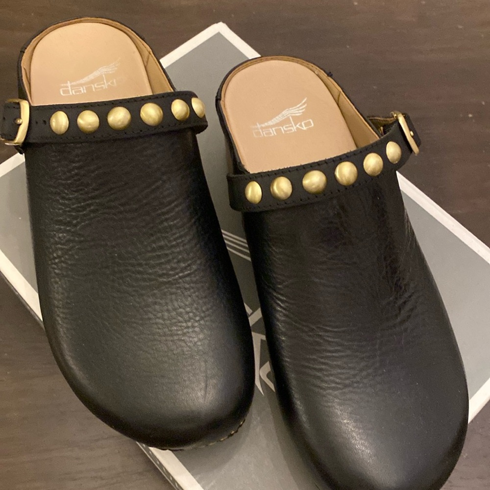 Dansko Britton Tumbled Black Clog